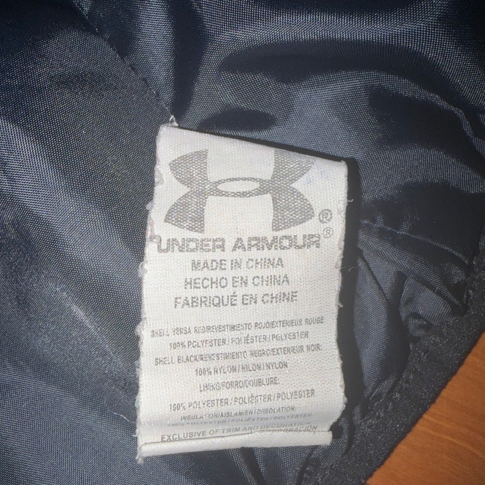 Under Armour Cold Gear Boys Puffer Jacket Hooded Red Black Size 7 - Picture 3 of 4